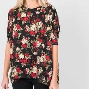 Agnes & Dora Boxy Sweater Tee Black Red Floral NWT